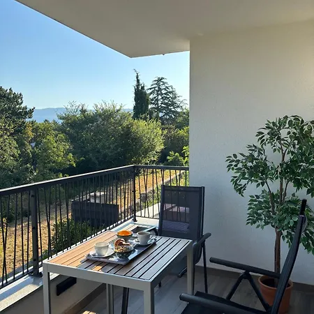 Primorka-apartmani Lavanda *