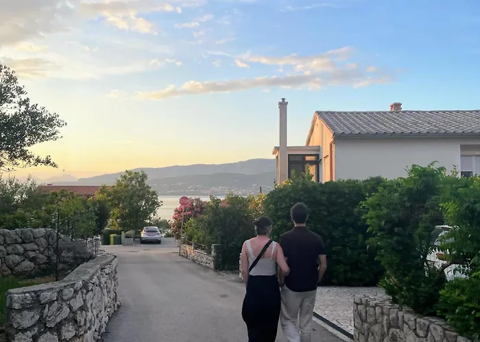 Primorka-apartmani Lavanda