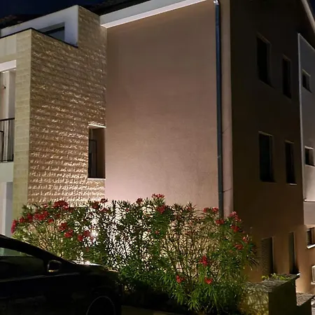 Primorka-apartmani Lavanda *
